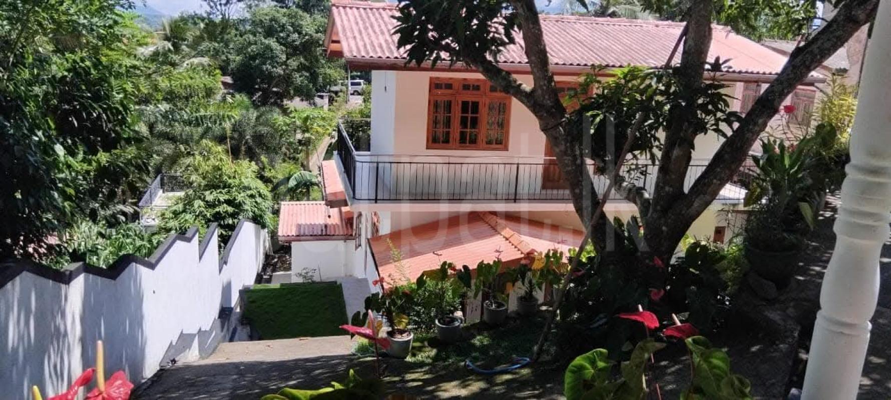 House for Sale in Gurudeniya