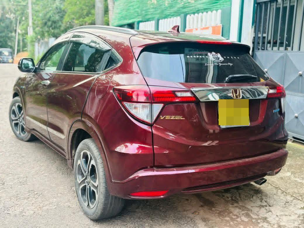 Honda Vezel 2014 - Used SUV sale in Sri Lanka - patpat.lk