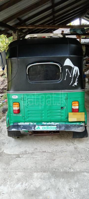 Bajaj 4 stroke 2011 - භාවිතා කරන ලද ත්‍රිරෝද රථය sale in Sri Lanka - patpat.lk