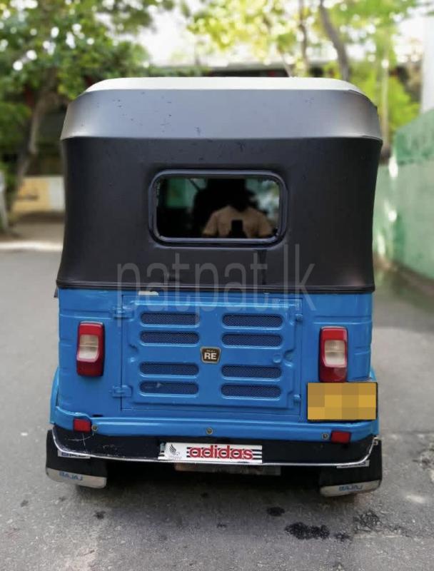 Bajaj Three Wheel 2018 - பயன்படுத்தப்பட்டது முச்சக்கர வண்டி sale in Sri Lanka - patpat.lk