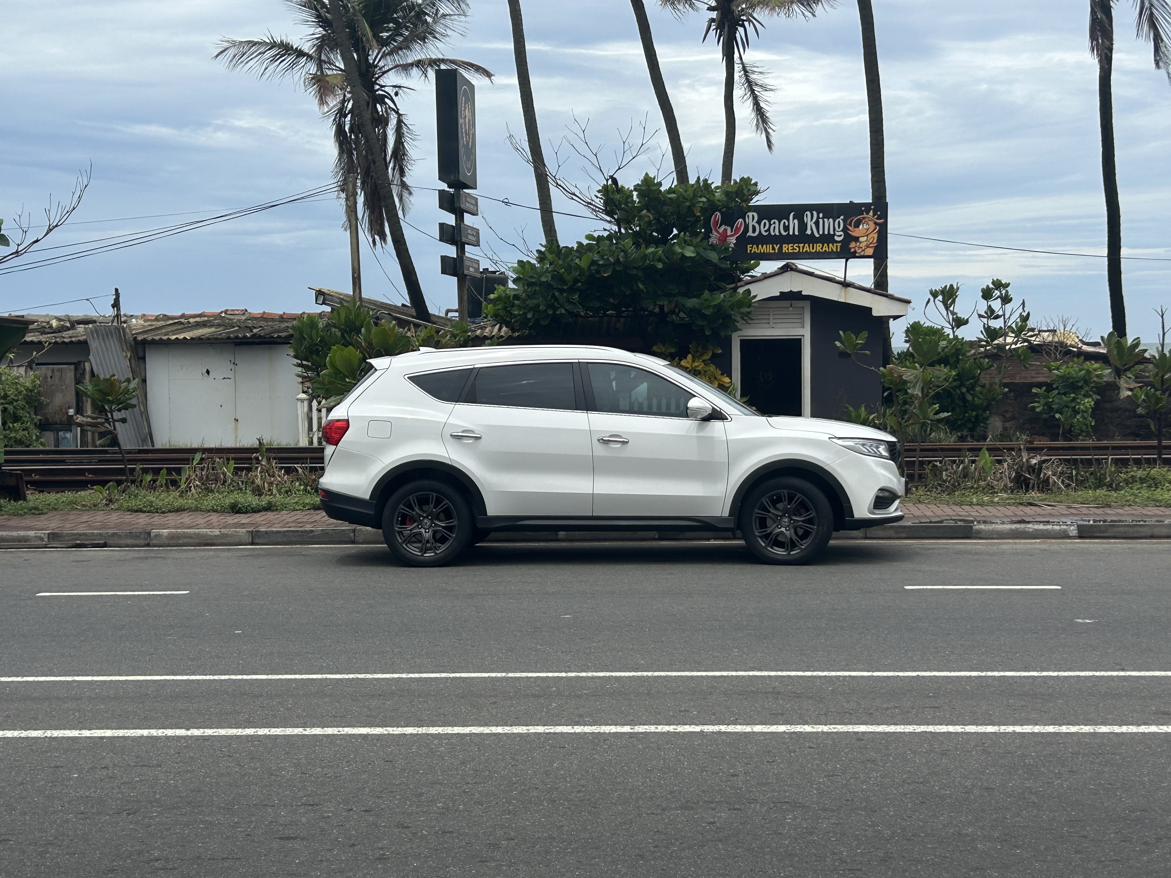 DFSK I-Auto 2023 - Used SUV sale in Sri Lanka - patpat.lk