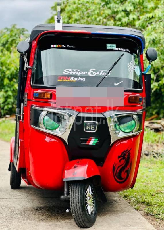 Bajaj Three Wheel 2017 - பயன்படுத்தப்பட்டது முச்சக்கர வண்டி sale in Sri Lanka - patpat.lk