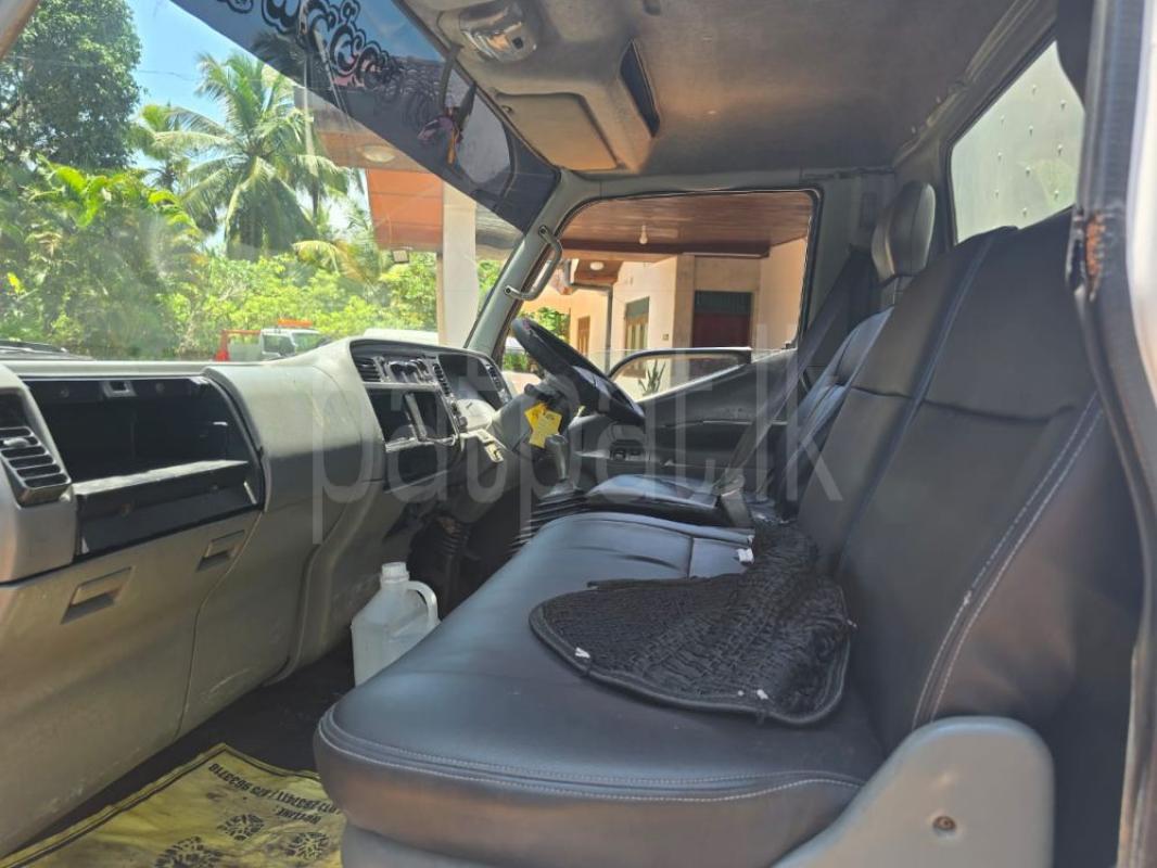 Advertisement image 6