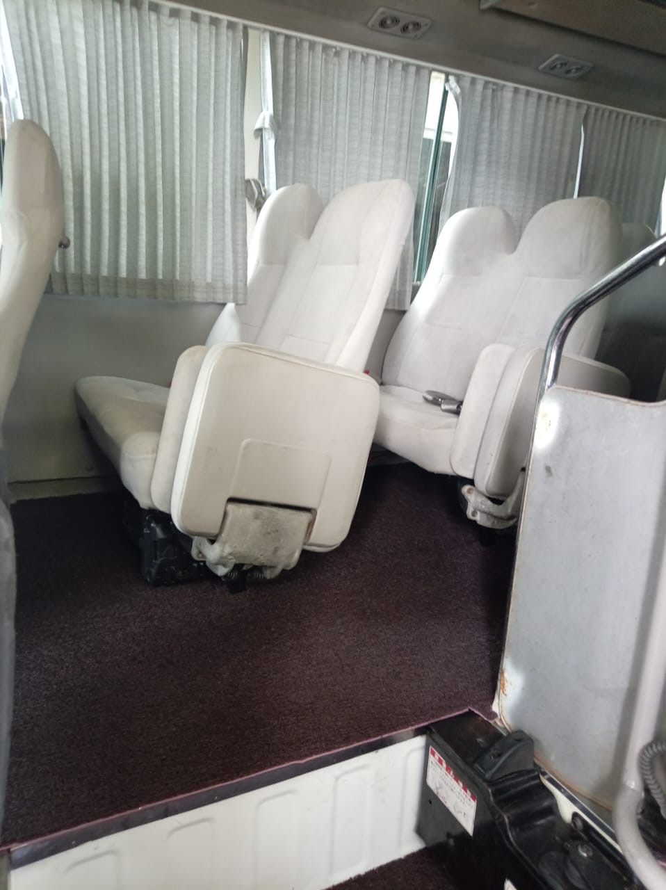 Toyota Coaster 2002 - பயன்படுத்தப்பட்டது பஸ் sale in Sri Lanka - patpat.lk
