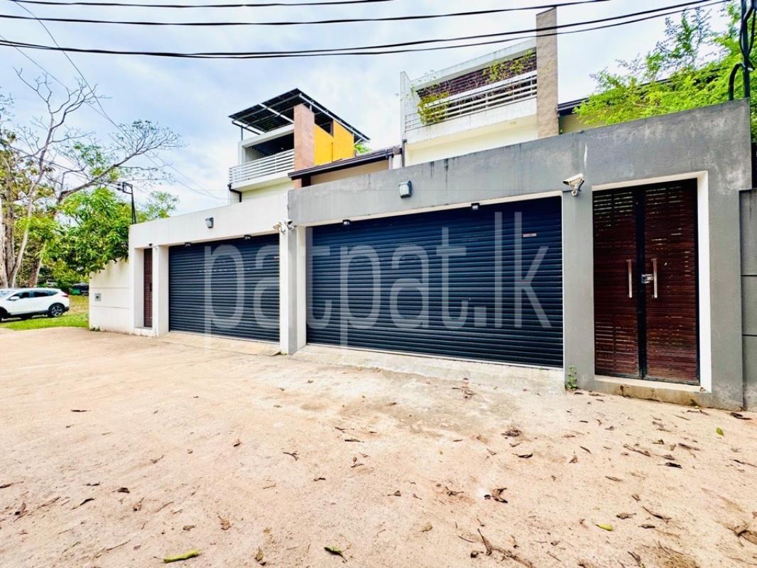 Advertisement image 1