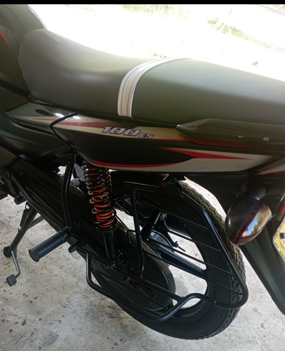 Bajaj Platina 2016 - பயன்படுத்தப்பட்டது பைக் sale in Sri Lanka - patpat.lk