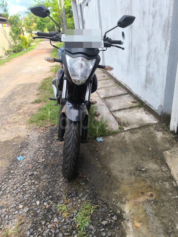 Suzuki Gixxer 2017 - பயன்படுத்தப்பட்டது பைக் sale in Sri Lanka - patpat.lk