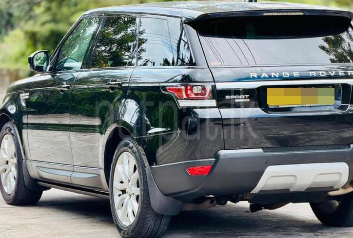 Land Rover Range Rover 2017 - பயன்படுத்தப்பட்டது SUV sale in Sri Lanka - patpat.lk
