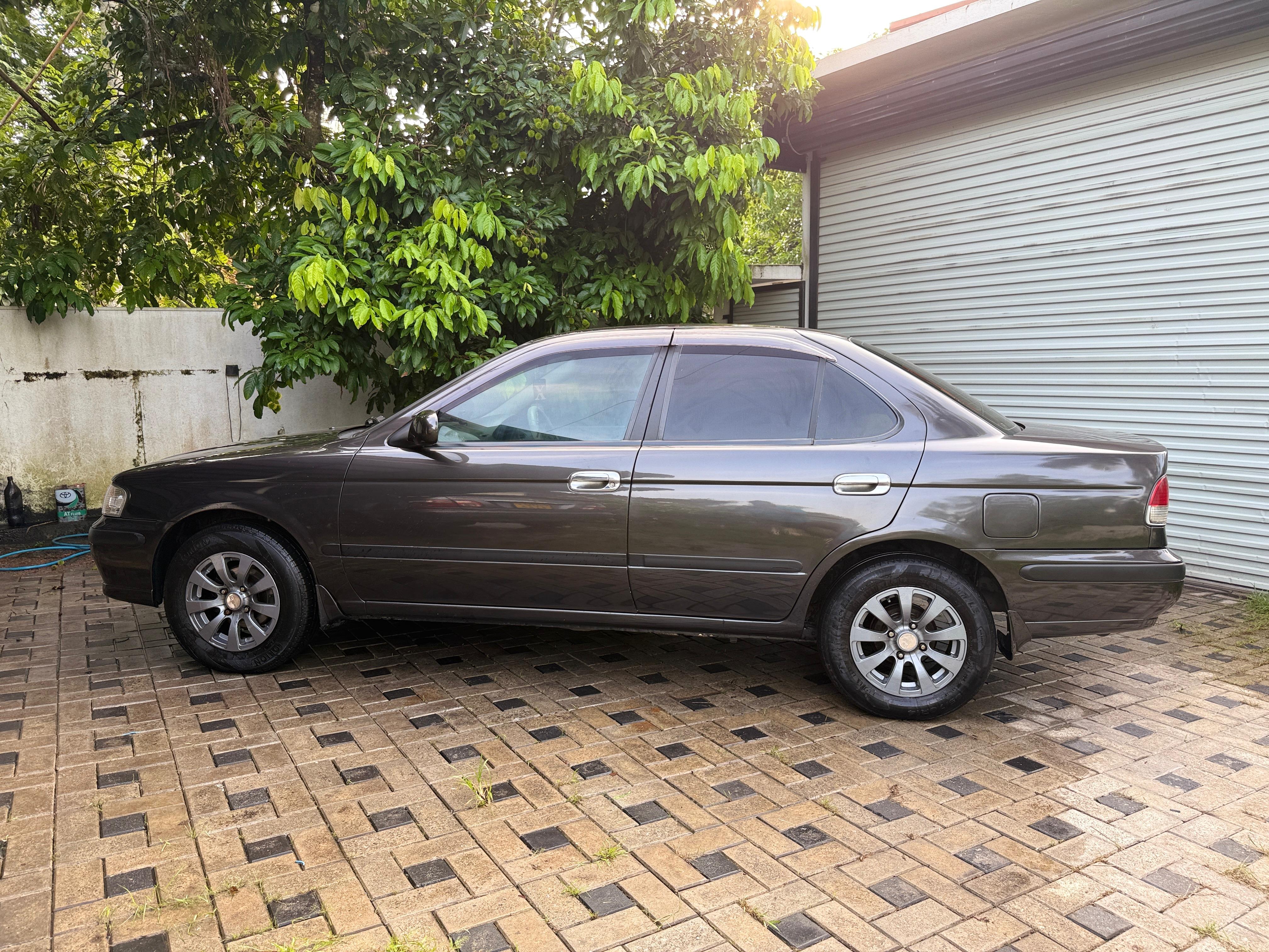 Nissan FB 15 2001 - பயன்படுத்தப்பட்டது கார் sale in Sri Lanka - patpat.lk