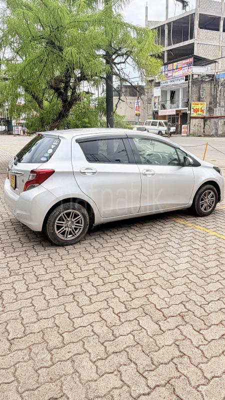 Toyota Vitz 2016 - பயன்படுத்தப்பட்டது கார் sale in Sri Lanka - patpat.lk