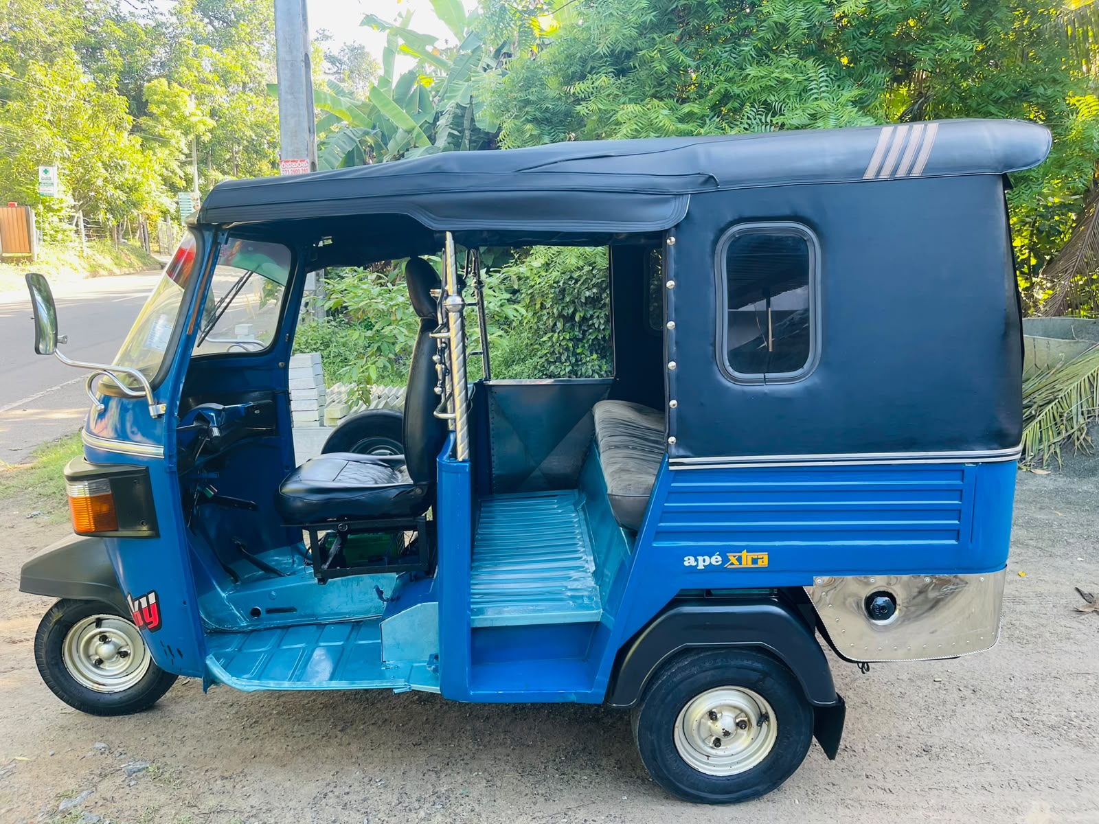 Piaggio Three Wheel 2010 - Used Three wheeler sale in Sri Lanka - patpat.lk