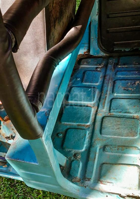 Bajaj 2 stroke 1996 - பயன்படுத்தப்பட்டது முச்சக்கர வண்டி sale in Sri Lanka - patpat.lk