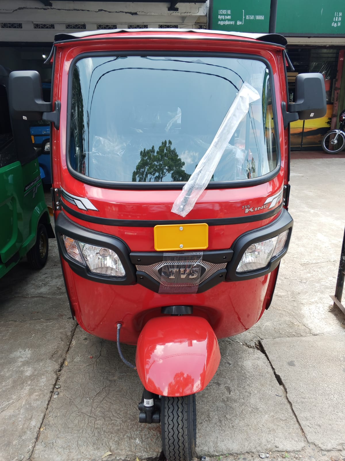 TVS King 2025 - சான்றளிக்கப்பட்டது முச்சக்கர வண்டி sale in Sri Lanka - patpat.lk
