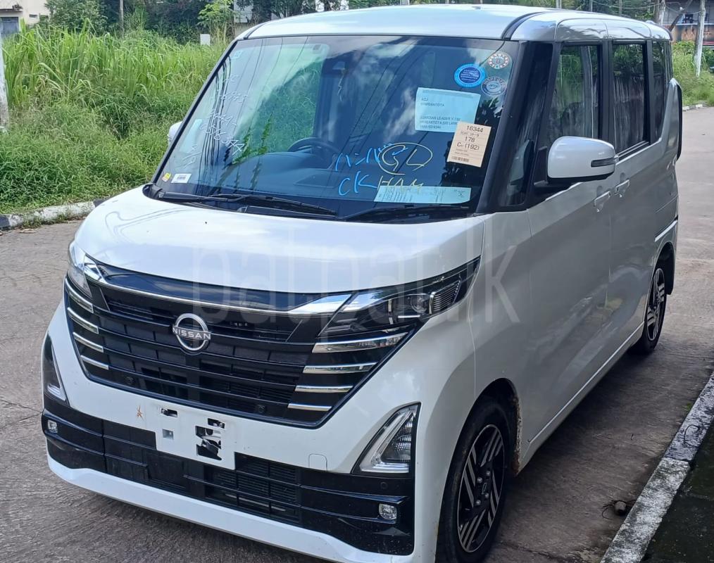 Nissan Roox 2023 - Reconditioned Car sale in Sri Lanka - patpat.lk