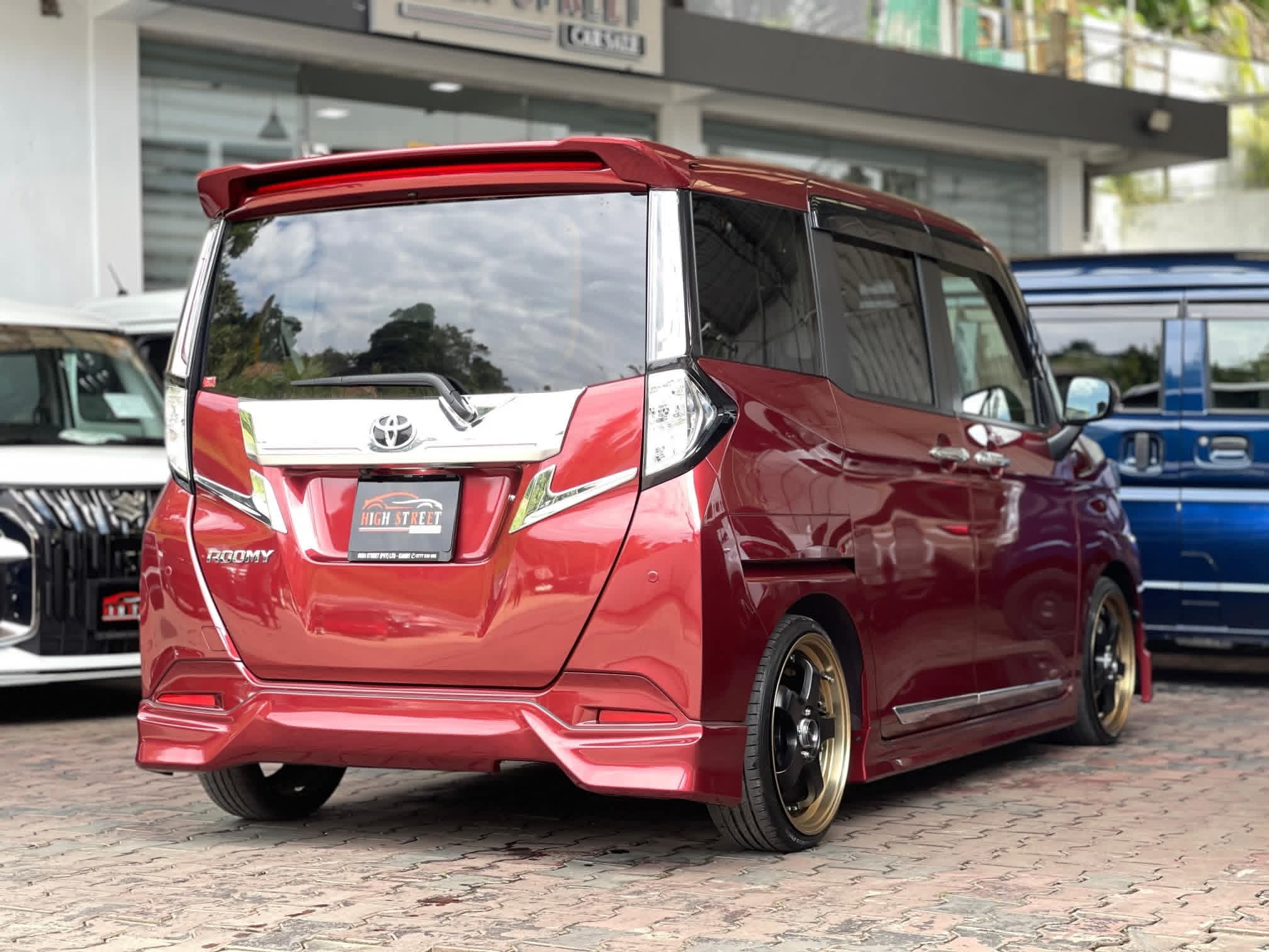 Advertisement image 6