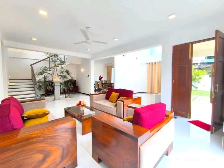 House for Sale in Athurugiriya