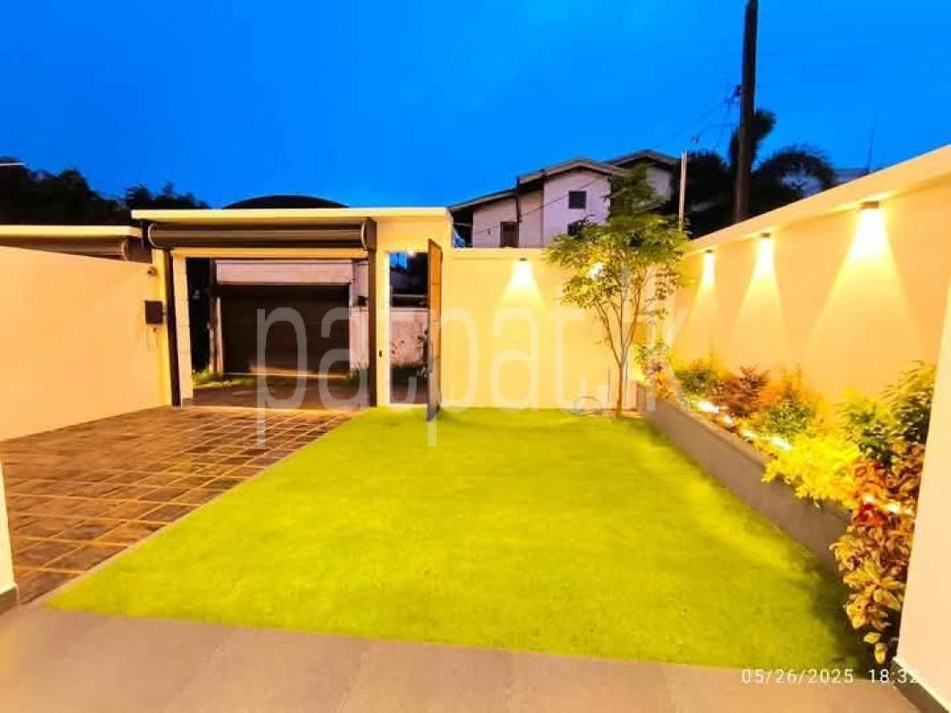 Advertisement image 1