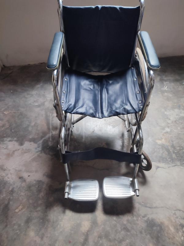 Wheels chair ads-image-1