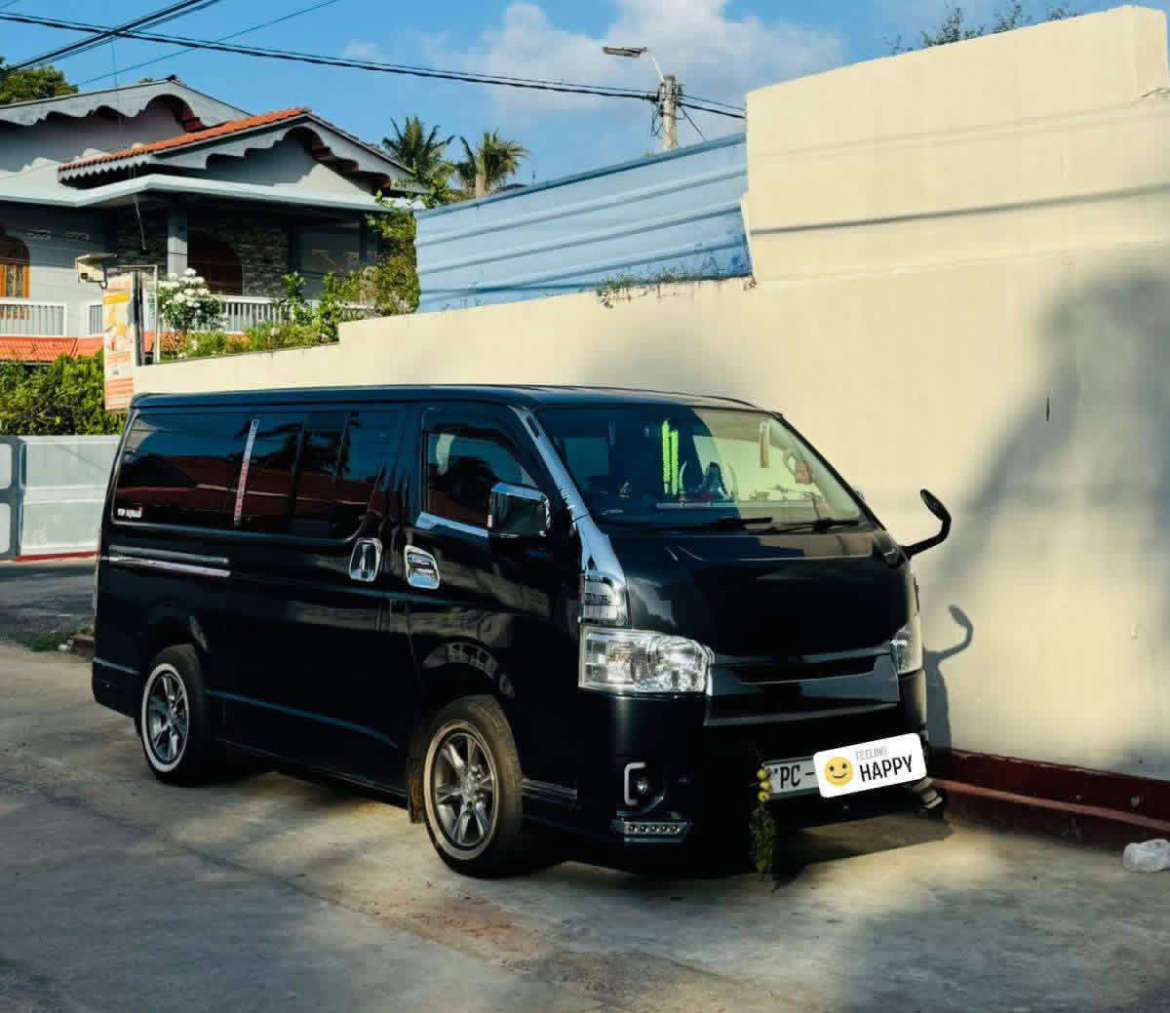 Toyota Hiace 2006 - Used Van sale in Sri Lanka - patpat.lk