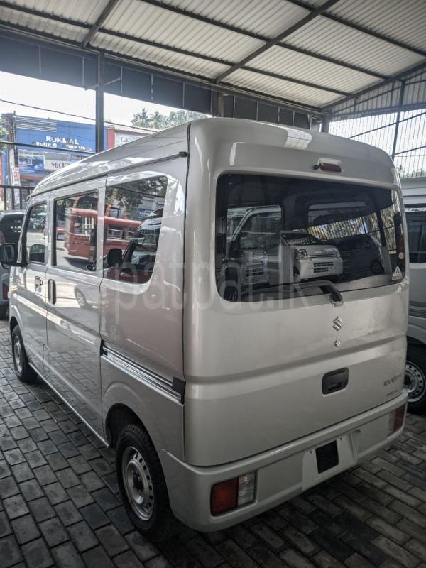 Advertisement image 3