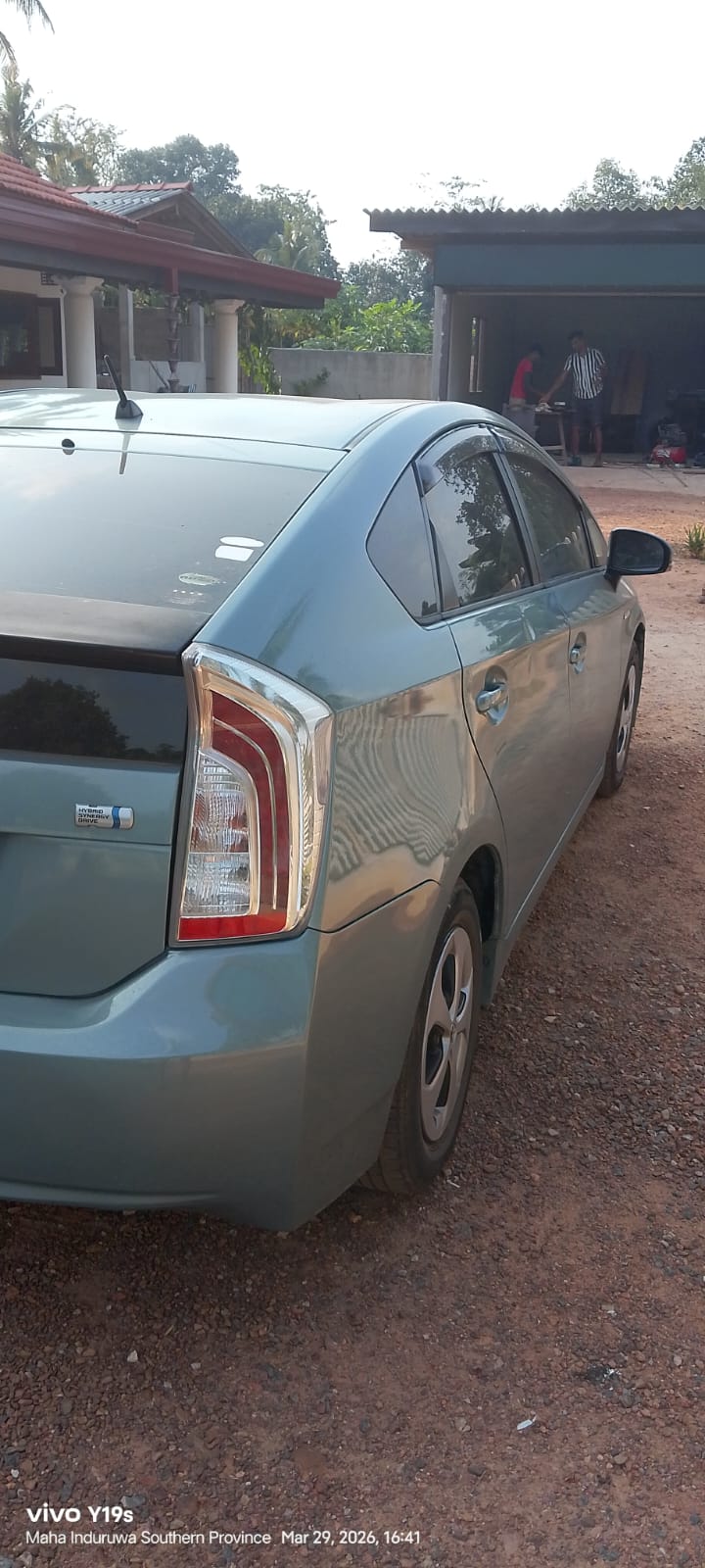 Toyota Prius 2012 - பயன்படுத்தப்பட்டது கார் sale in Sri Lanka - patpat.lk