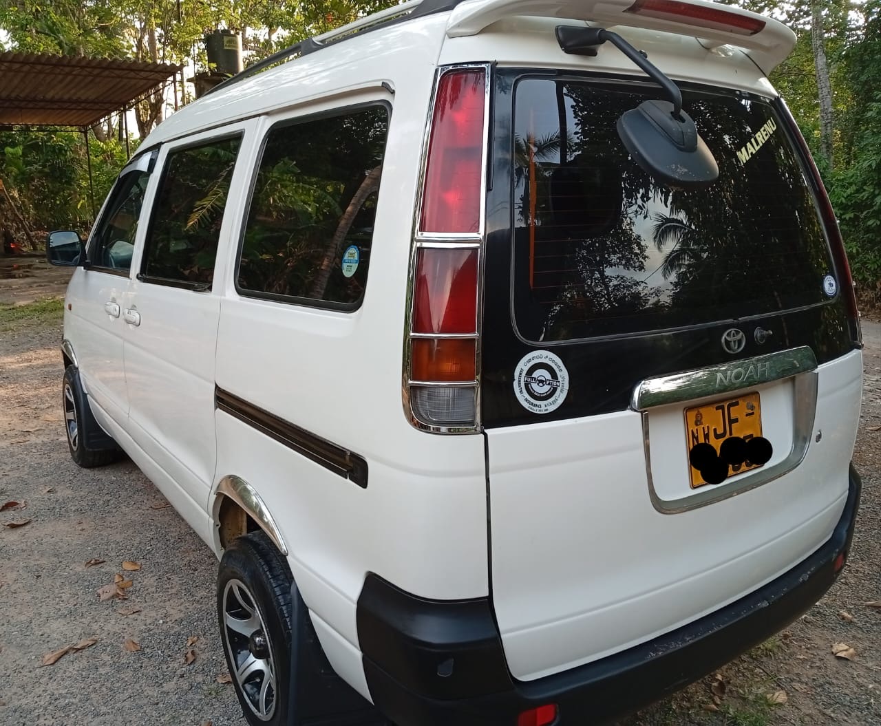 Toyota Noah 1999 - Used Van sale in Sri Lanka - patpat.lk