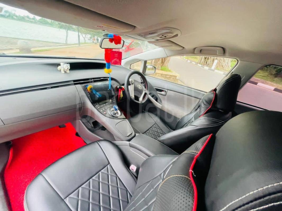 Toyota Prius 2009 - பயன்படுத்தப்பட்டது கார் sale in Sri Lanka - patpat.lk