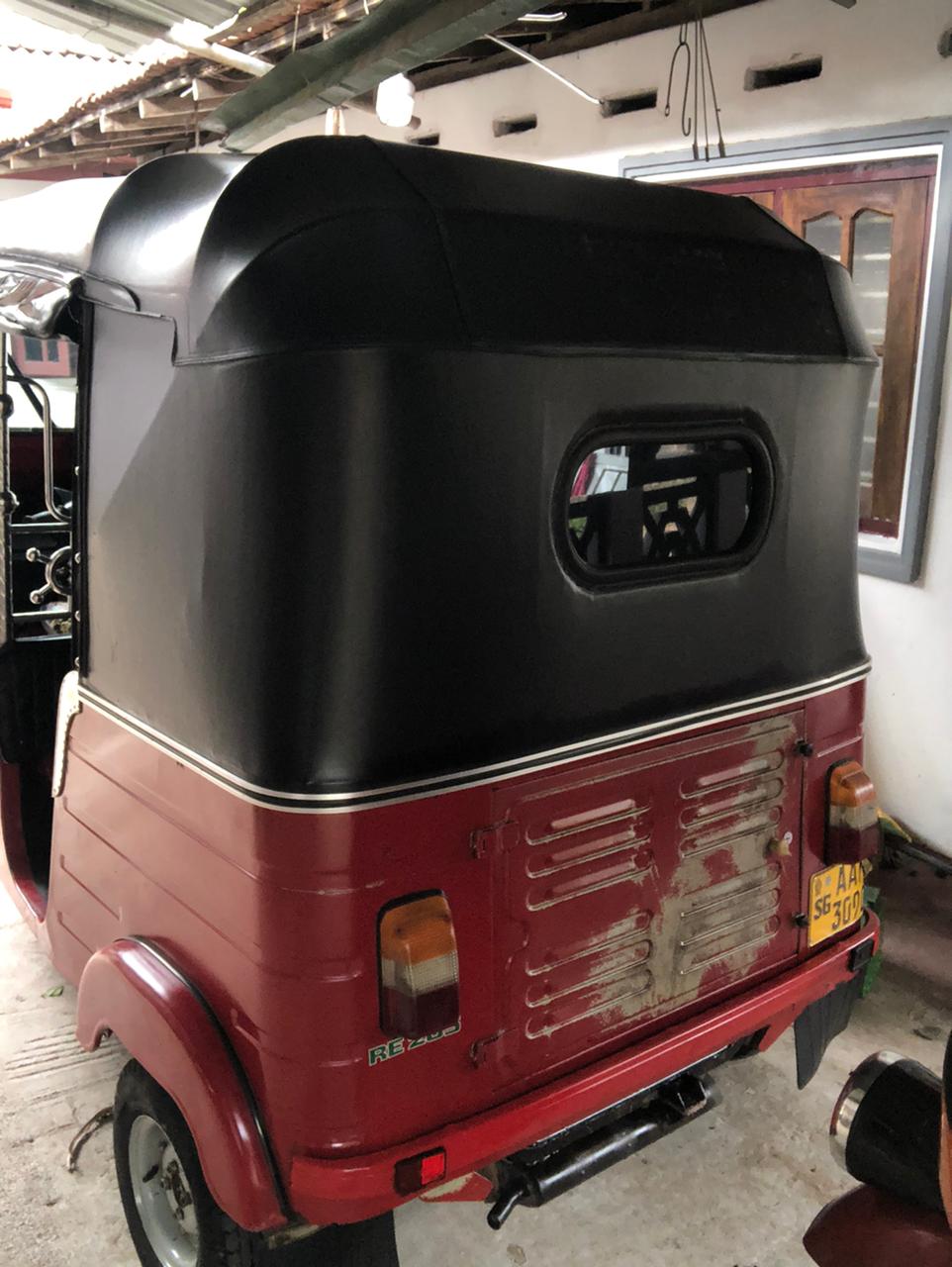 Bajaj Three Wheel 2014 - Used Three wheeler sale in Sri Lanka - patpat.lk