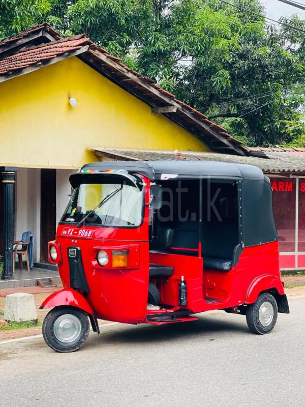 Bajaj 4 stroke 2011 - Used Three wheeler sale in Sri Lanka - patpat.lk