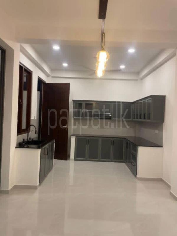 House for Sale in Kahathuduwa