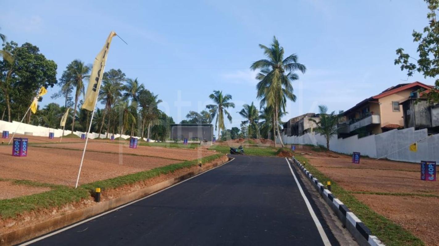 Residential Land for Sale in Kadawatha ads-image-1