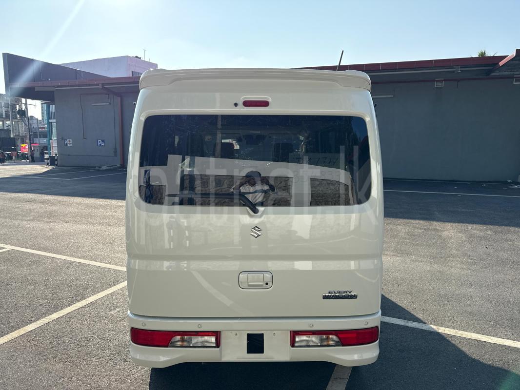 Advertisement image 6