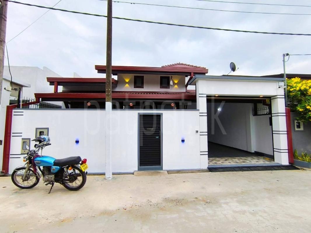 House for Sale in Athurugiriya ads-image-1