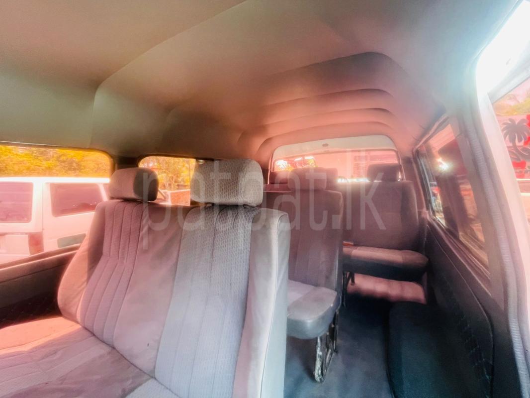 Mazda Bongo 2004 - භාවිතා කරන ලද වෑන් රථය sale in Sri Lanka - patpat.lk