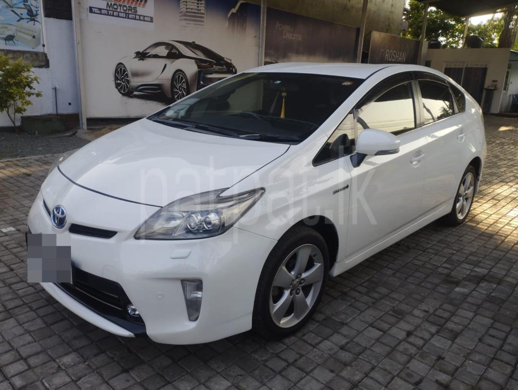 Toyota Prius 2014 - Used Car sale in Sri Lanka - patpat.lk