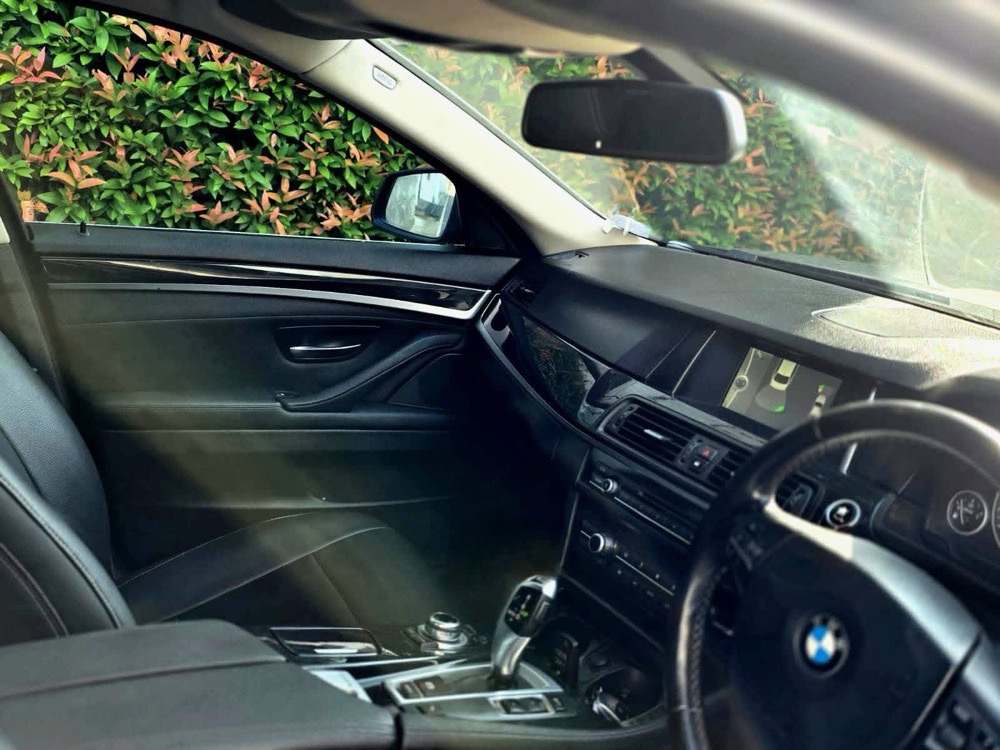 BMW 5 Series 2014 - பயன்படுத்தப்பட்டது கார் sale in Sri Lanka - patpat.lk