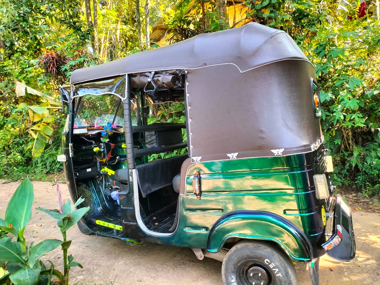 Bajaj Three Wheel 1997 - பயன்படுத்தப்பட்டது முச்சக்கர வண்டி sale in Sri Lanka - patpat.lk