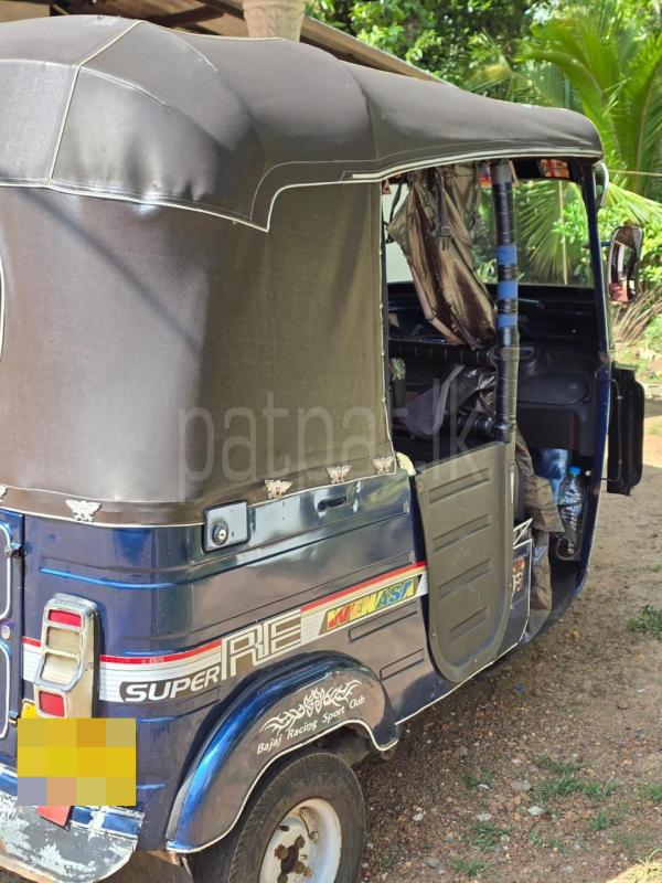 Bajaj Three Wheel 2011 - භාවිතා කරන ලද ත්‍රිරෝද රථය sale in Sri Lanka - patpat.lk