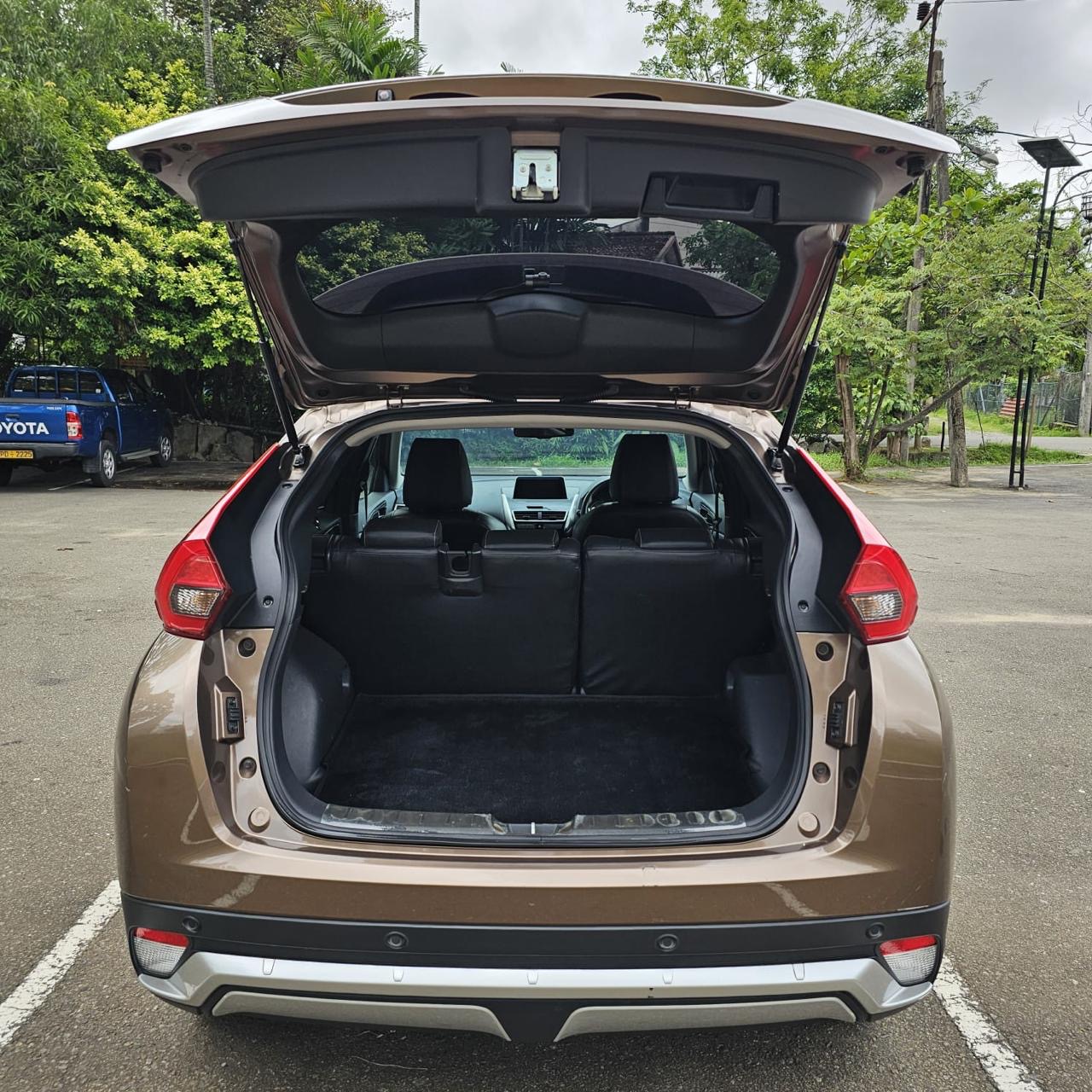 Mitsubishi Eclipse 2018 - Used SUV sale in Sri Lanka - patpat.lk