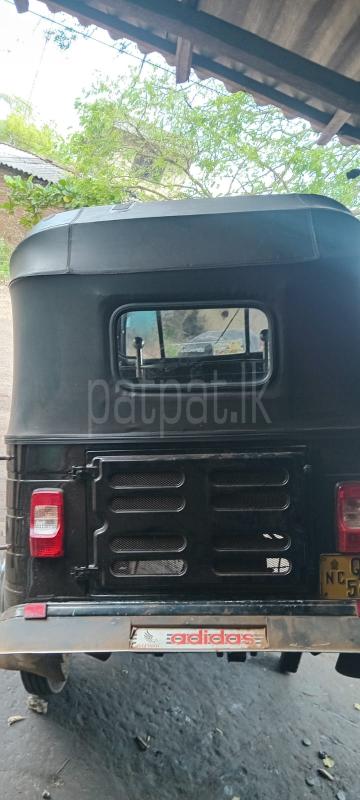 Bajaj 4 stroke 2009 - Used Three wheeler sale in Sri Lanka - patpat.lk