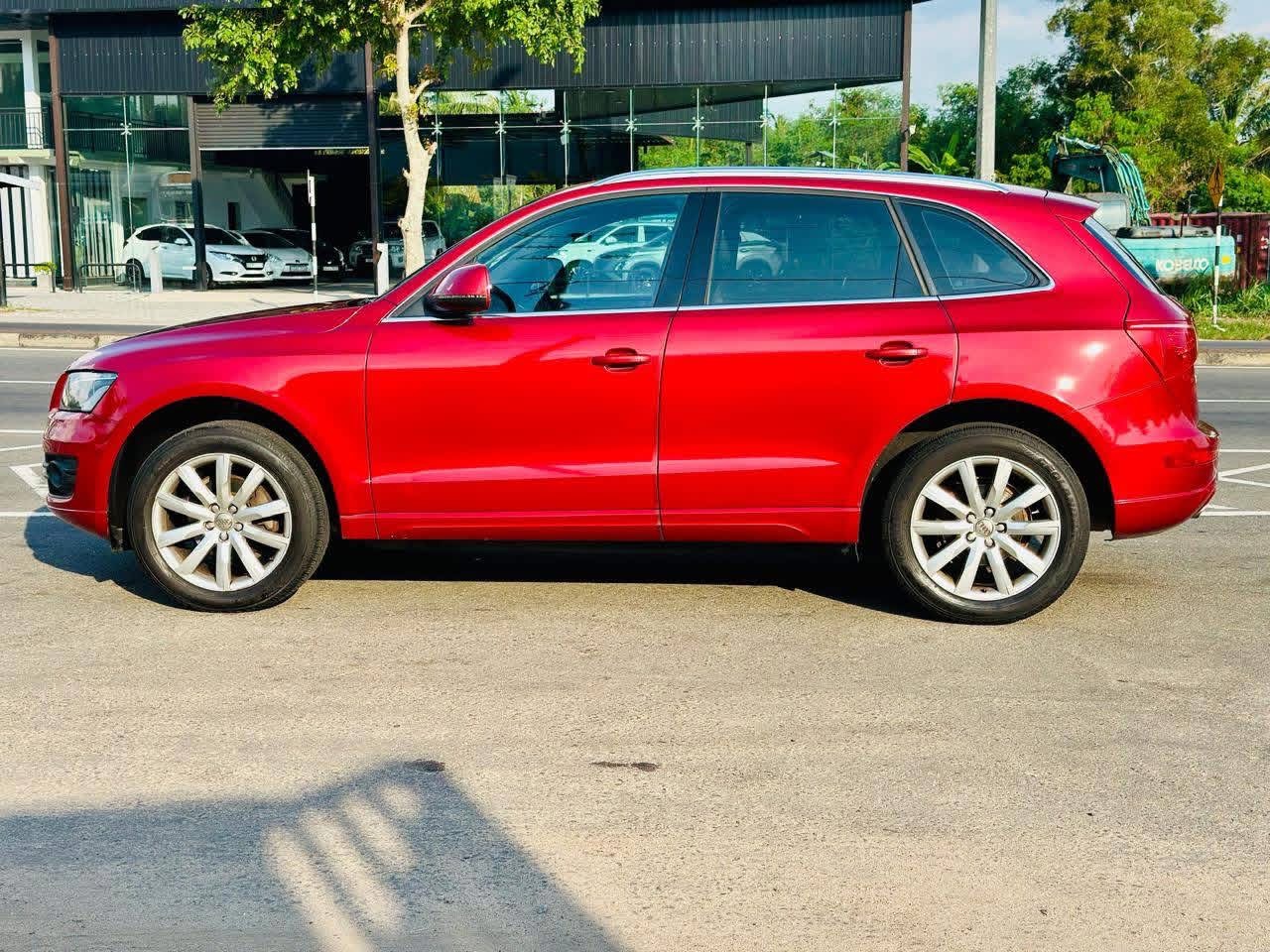 Audi Q5 2011 - Used SUV sale in Sri Lanka - patpat.lk