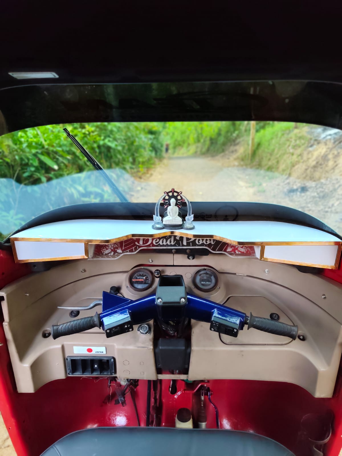 Bajaj Three Wheel 2015 - Used Three wheeler sale in Sri Lanka - patpat.lk