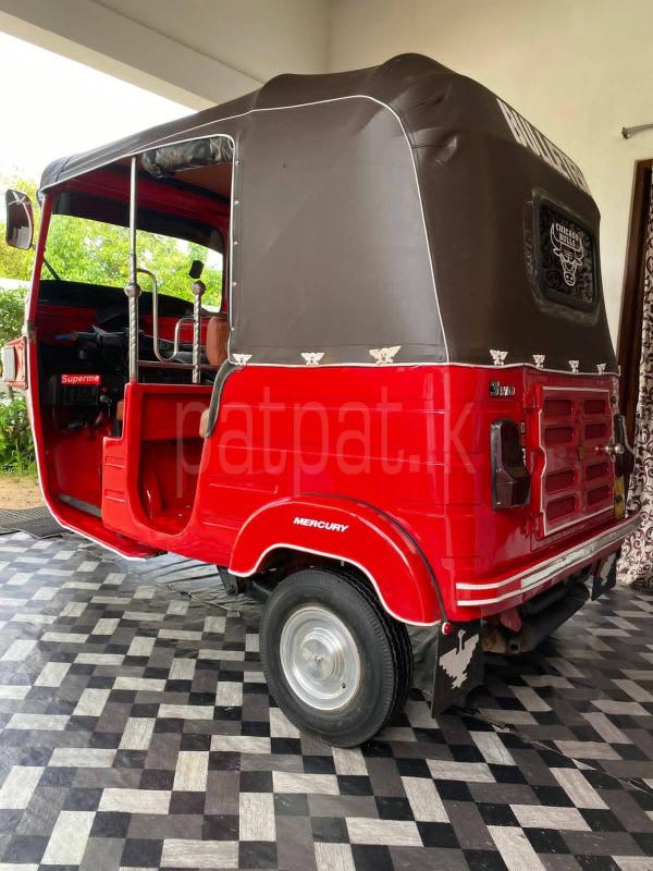 Bajaj 4 stroke 2011 - பயன்படுத்தப்பட்டது முச்சக்கர வண்டி sale in Sri Lanka - patpat.lk