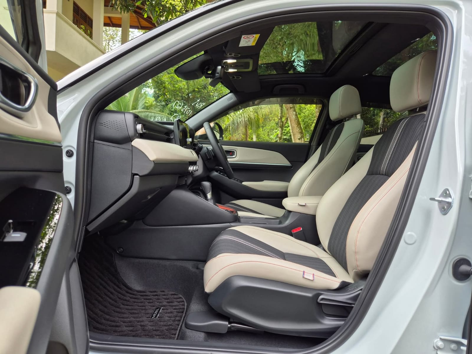 Honda Vezel 2023 - Brand New SUV sale in Sri Lanka - patpat.lk