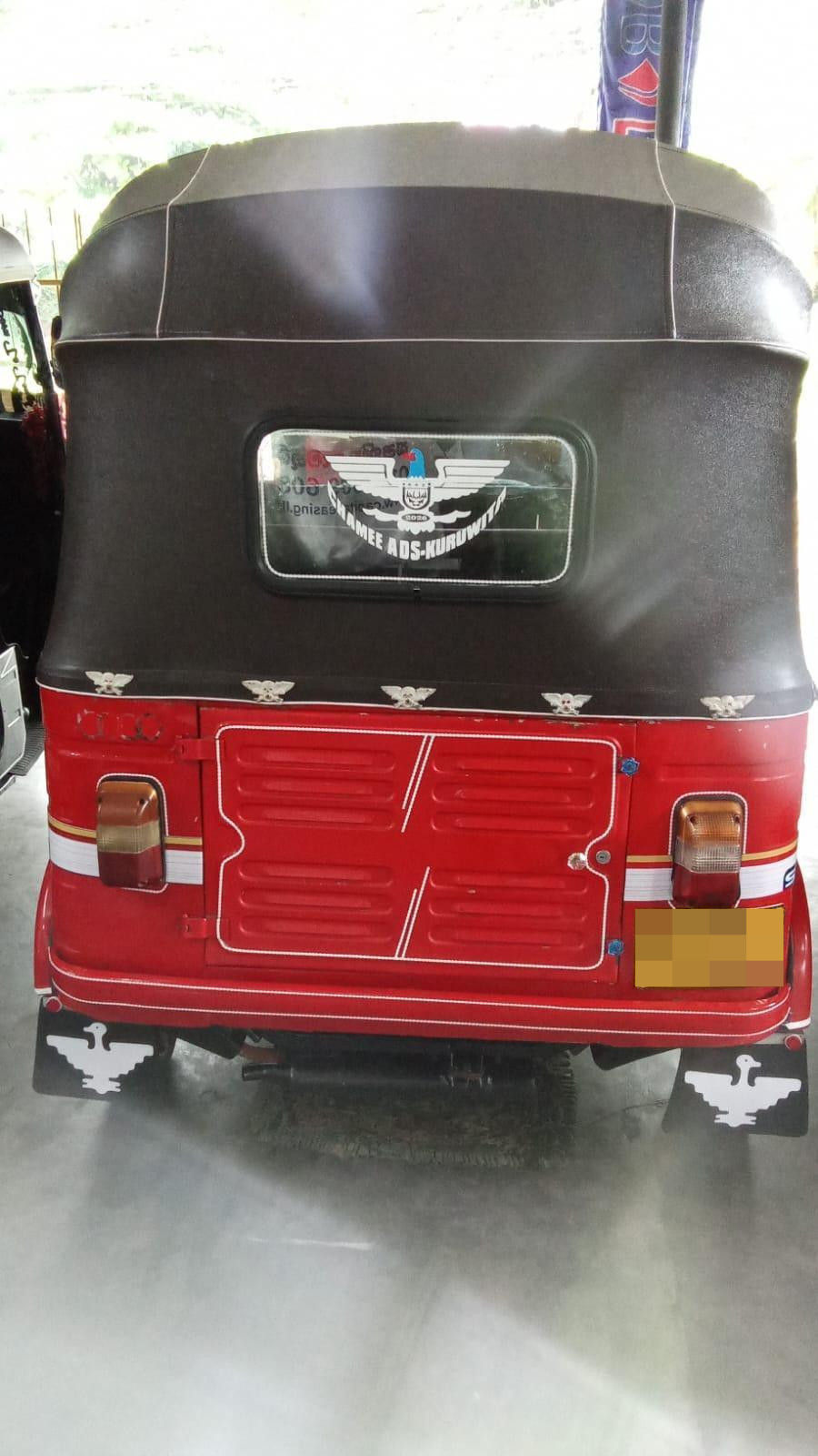 Bajaj Three Wheel 2011 - Used Three wheeler sale in Sri Lanka - patpat.lk