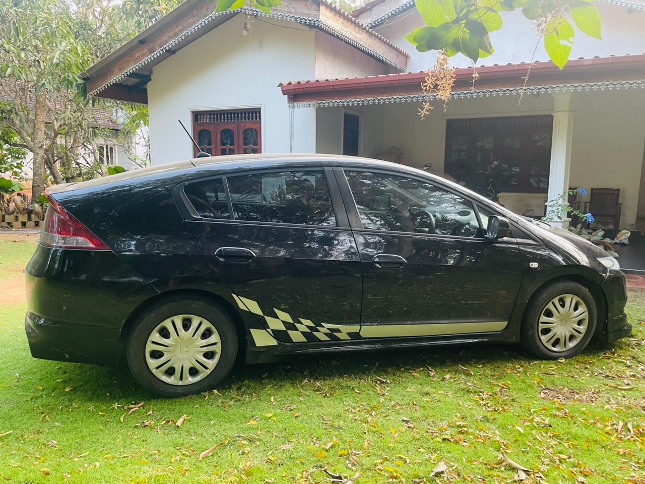 Honda Insight 2010 - பயன்படுத்தப்பட்டது கார் sale in Sri Lanka - patpat.lk