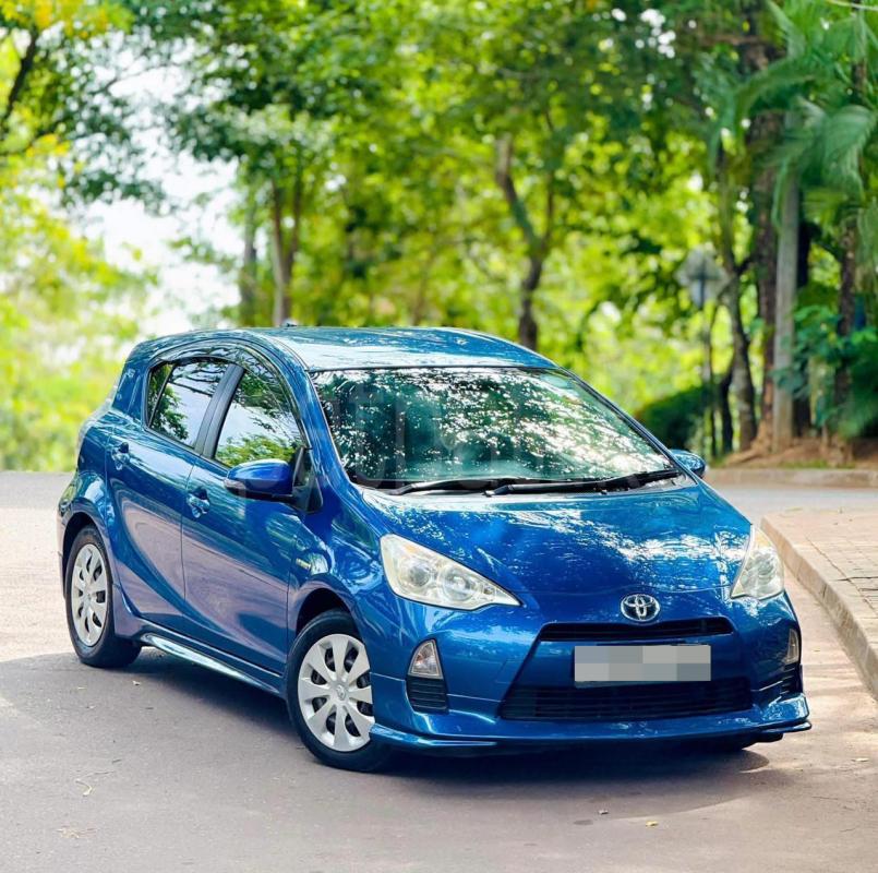 Toyota Aqua 2013 - பயன்படுத்தப்பட்டது கார் sale in Sri Lanka - patpat.lk
