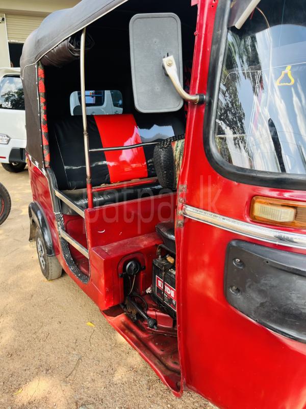 Bajaj 4 stroke 2014 - Used Three wheeler sale in Sri Lanka - patpat.lk