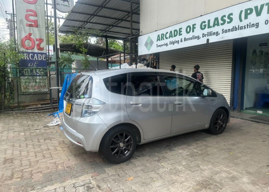 Advertisement image 3