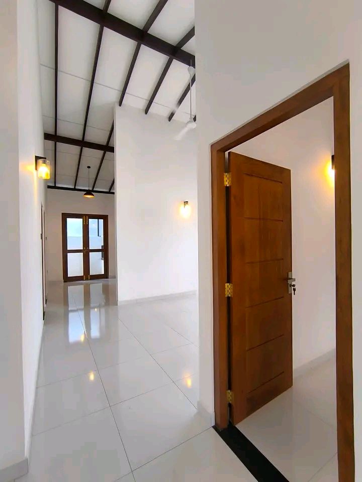 House for Sale in Athurugiriya